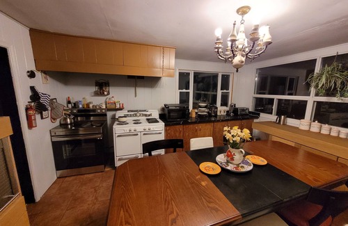 Roseneath House | Lakeview Cottage in Roseneath