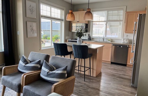 Okanagan-Similkameen House | Lakeview Cottage! Lots of room for the whole family!
