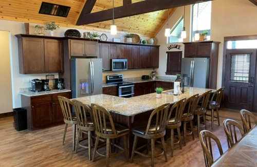 Indian Point Cabin | Lakeview Deck| Game Room | Multi- Pool | Boat Slip