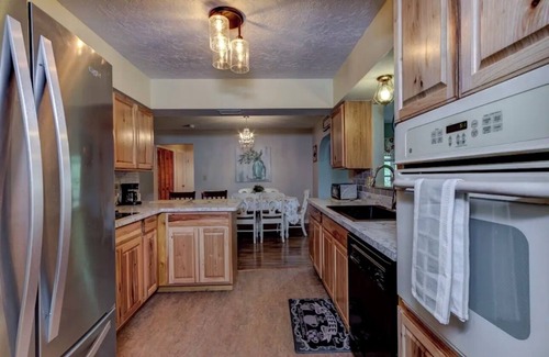 Inverness House | Lakeview Escape Kayaks