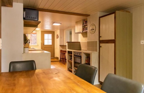 Ringgenberg Apartment | Lakeview Family Apartment