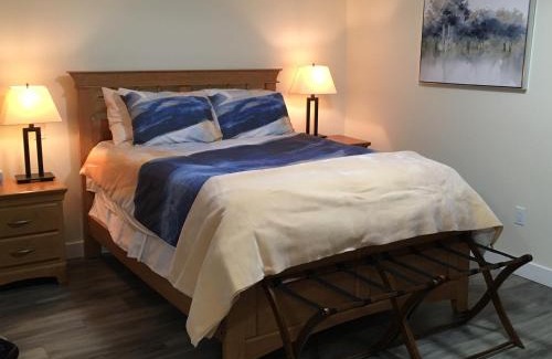 Central Okanagan Bed & Breakfast | Lakeview Gardens B&B