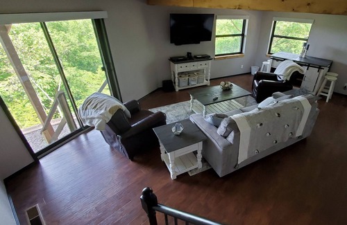 Sulphur House | Lakeview Hideaway: Newly Renovated cabin with a gorgeous view