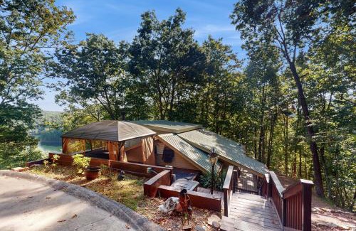 Ellijay House | Lakeview Hideaway