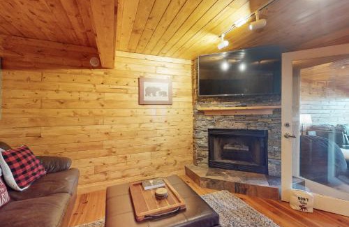 Ellijay House | Lakeview Hideaway
