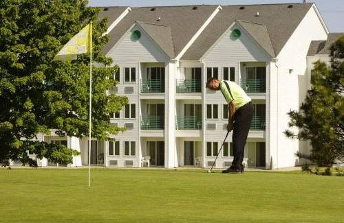 Lexington Hotel | Lakeview Hills Golf & Resort