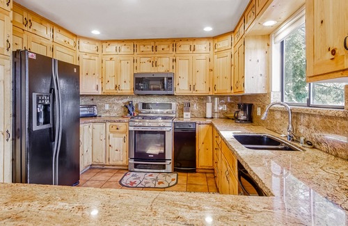 Lake Forest House | Lakeview Home w/Pool Table, Private Hot Tub, Fireplaces - Water Views, Dogs OK