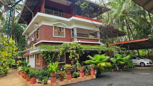 Kasaragod District House | lakeview homestay