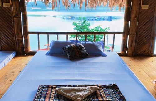 Ngoi Tu House | Lakeview Homestay Vu Linh