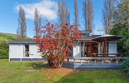 Kinloch House | Lakeview in Kinloch Taupo