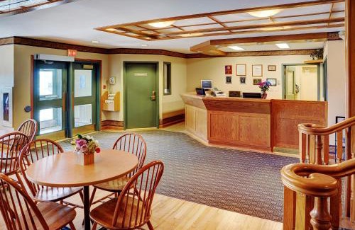 Brandon Hotel | Lakeview Inns & Suites - Brandon