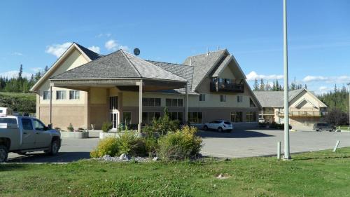 Hinton Hotel | Lakeview Inns & Suites - Hinton