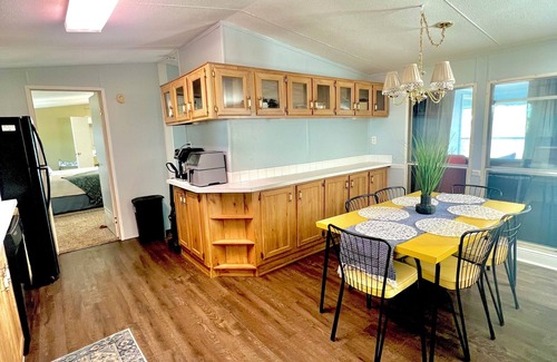 Georgetown House | Lakeview Living- 3 BR / 2 BA waterfront home on Lake Eufaula!