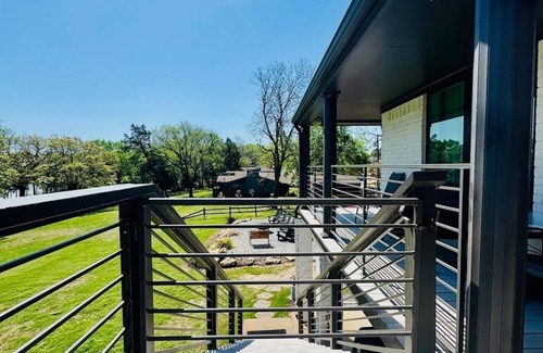 Pottsboro Condo | Lakeview Lodge- Beach Access