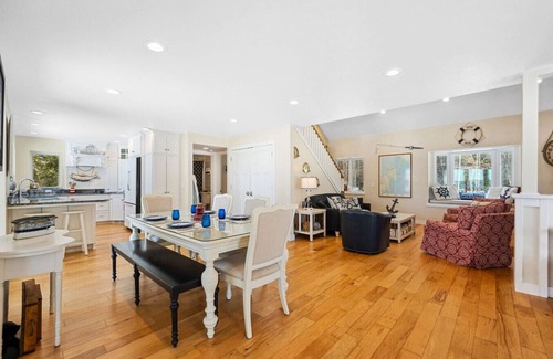 Sister Bay Apartment | Lakeview Lodge - Lake Michigan