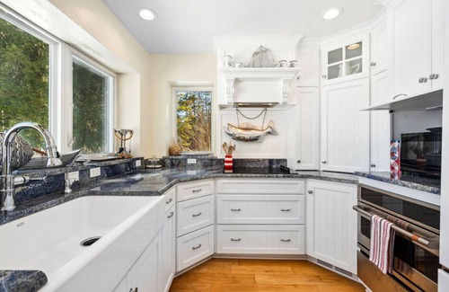 Sister Bay Apartment | Lakeview Lodge - Lake Michigan