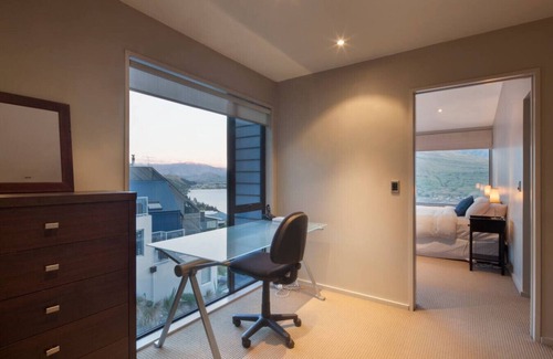 Queenstown Apartment | Lakeview Lodge One with Stunning Views