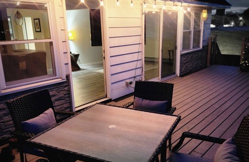 Petoskey Apartment | Lakeview Loft. Downtown Petoskey.
