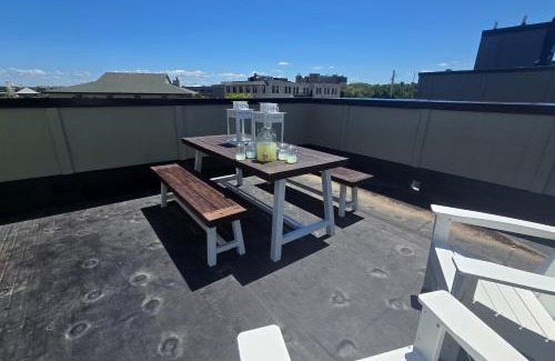 Traverse City Apartment | Lakeview Loft TC