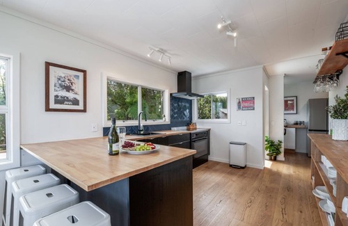 Hilltop House | Lakeview Lookout Taupo Central
