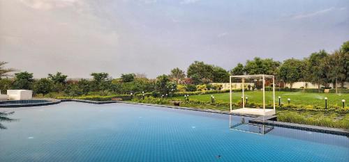 Hyderabad House | Lakeview MansionPrivate Pool3Acre Luxury 6BHK