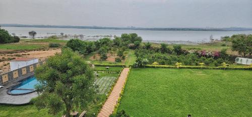 Hyderabad House | Lakeview MansionPrivate Pool3Acre Luxury 6BHK