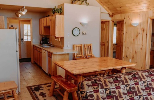 Puposky Villa | Lakeview Minnesota Getaway - Scenic Views & Prime Fishing Location