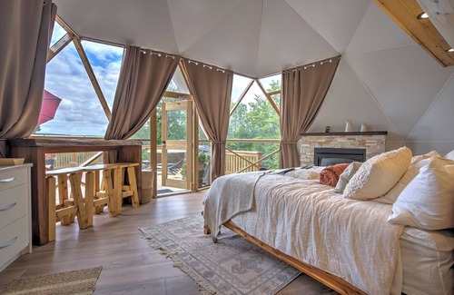 Haliburton Hotel | Lakeview Motel