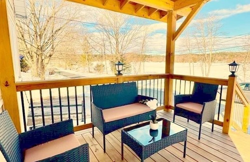 Nassau Cottage | Lakeview Oasis -sunset view, king bed, fireplace,fishing, boat cruise, kayak.