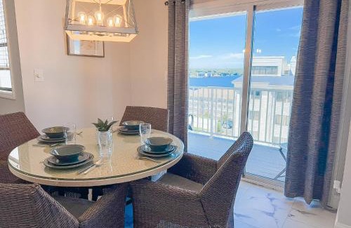 Osage Beach House | Lakeview Poolside 2bd2bapoolbalcony-sleeps 6pp