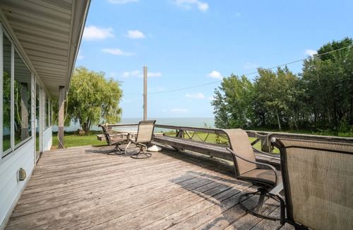 Kewaunee House | Lakeview Retreat near Green Bay, Door County