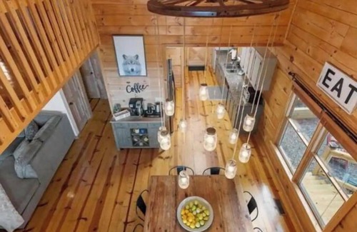 Blue Ridge House | Lakeview Retreat