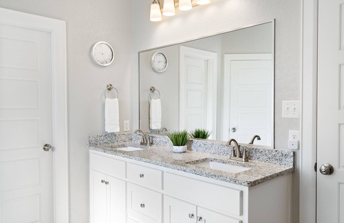 Smith County House | Lakeview Retreat