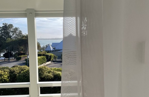 Cams Wharf House | Lakeview Terrace at Rafferty’s Resort - Great Getaway for the family