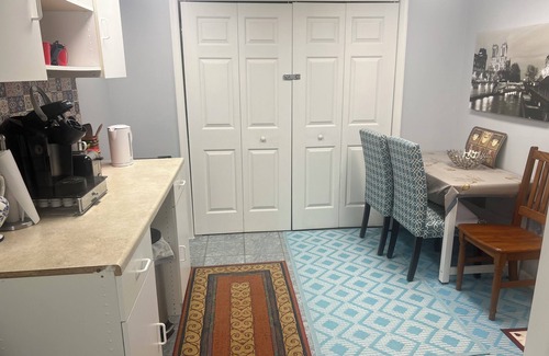 Burke Apartment | Lakeview - Tranquille and private suite Located 20 minutes from D.C