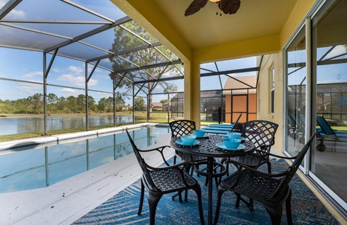 Silver Creek House | Lakeview Villa G