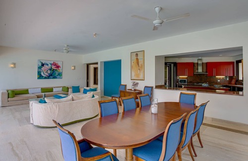 Punta Cana House | Lakeview Villa in Cap Cana with daily housekeeping