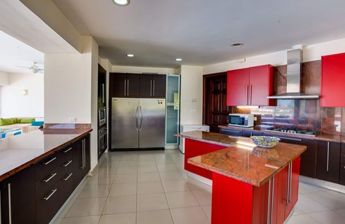 Punta Cana House | Lakeview Villa in Cap Cana with daily housekeeping