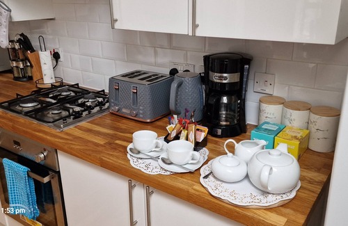 Plympton House | LakeViews/Quietness/Parking/LongStays/4Guests