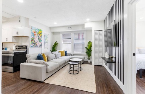 Lakewood Apartment | Lakewood Bliss- 2 Bed Apt