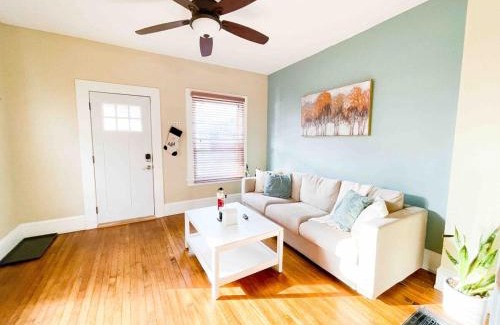 Lakewood Apartment | Lakewood Firepit Townhouse