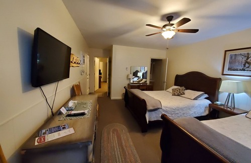 Lakewood Hotel | Lakewood Lodge