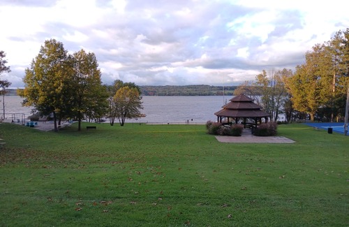 Lakewood House | Lakewood Retreat