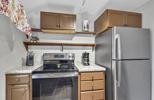 Lakewood House | Lakewood Trail Retreat, 2 min to outdoor UTV- Snowmobile trails & Taverns.