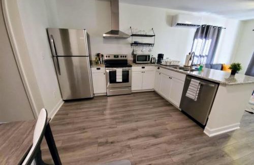 Durham House | Lakewoodlyon Park Renovated Cottage Near Duke 28b