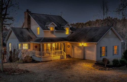 Blairsville Cabin | Lakin' Memories by Escape to Blue Ridge