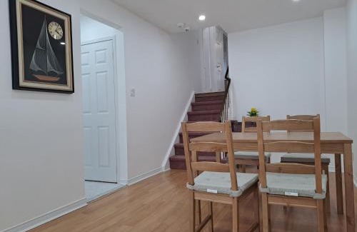 Malton House | Lala-near Pearson airport-mall-free parking