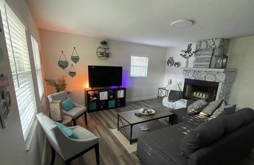 Plant City House | Lala’s Hideaway home near Tampa/Orlando
