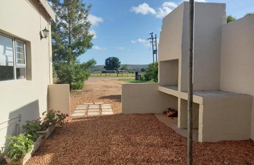 Riversdale House | Lalani B&B/Self catering Cottages