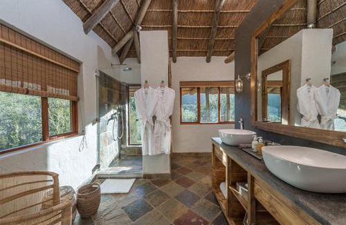 Sidbury Hotel | Lalibela Game Reserve - Inzolo Lodge